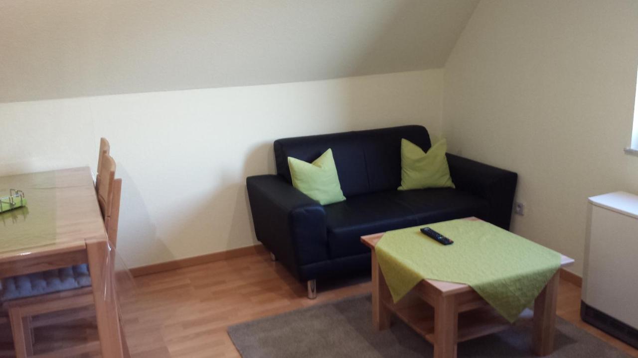 Ferienwohnung "Schwaebische Alb" , Pension Wauri Waldenbuch Buitenkant foto